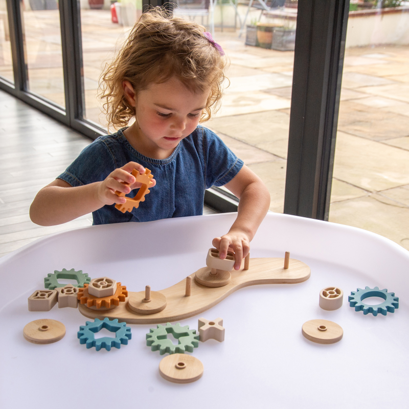 Silisoft Gears Puzzle (Neutral) - 19 Piece Set | Commotion